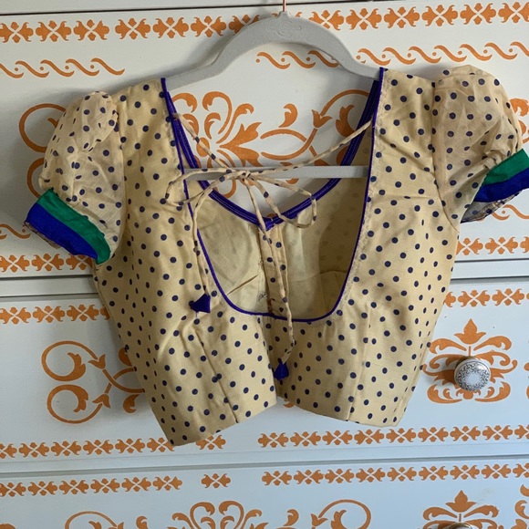 Saree & Blouse - Picture 4 of 4